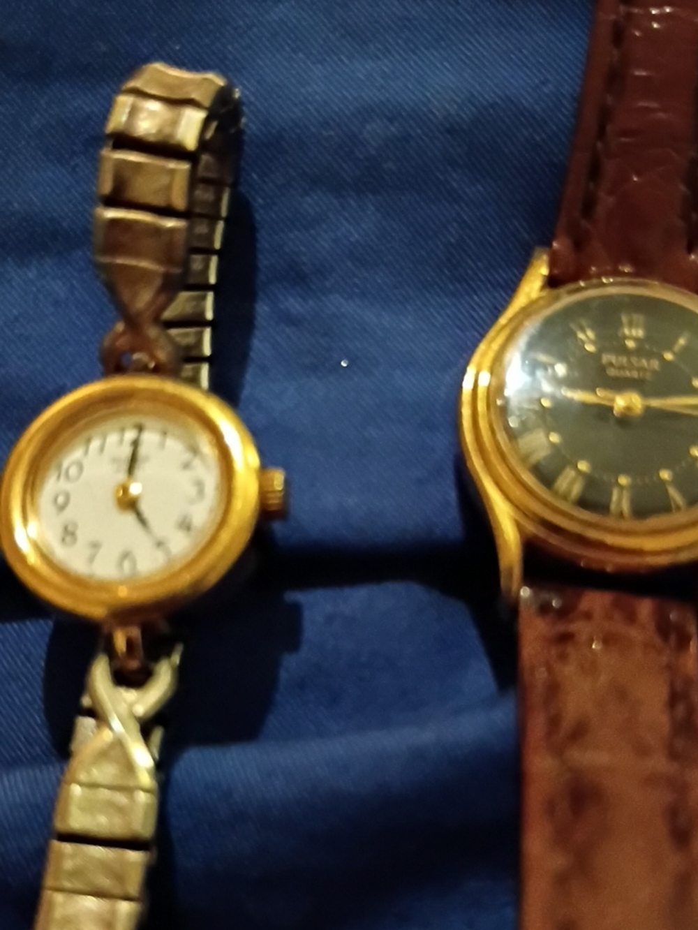Gold-Tone Women's Dress Watch - Unbranded